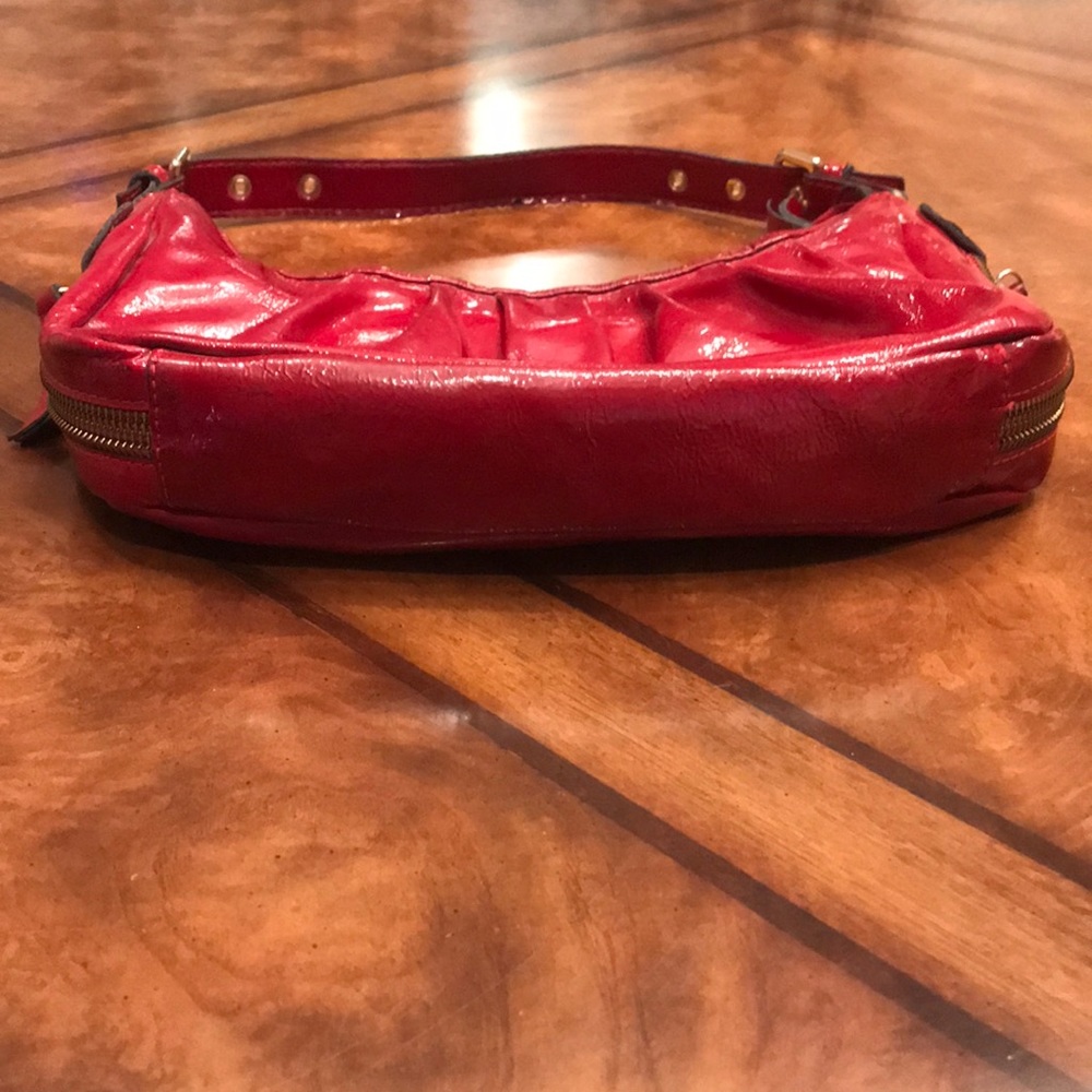 Italian Leather - Picture 3 of 8